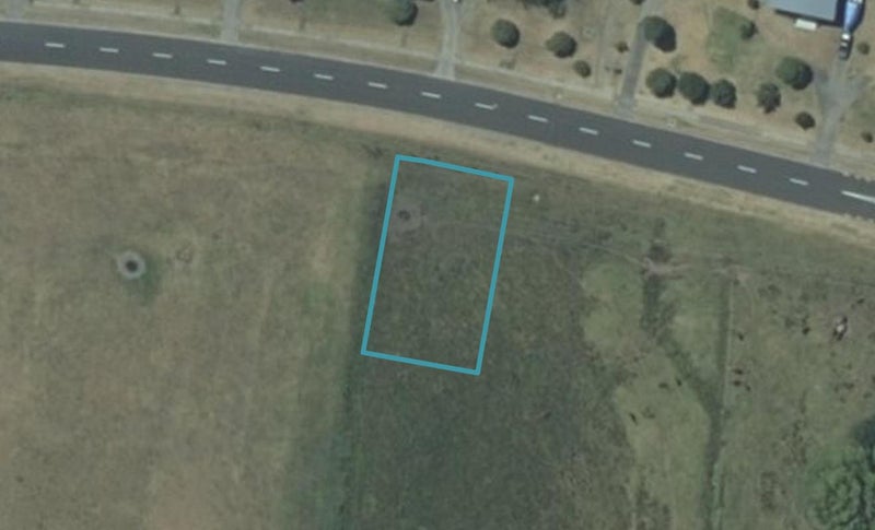 303 Matarangi Drive, Matarangi, Whitianga - Carousel 1