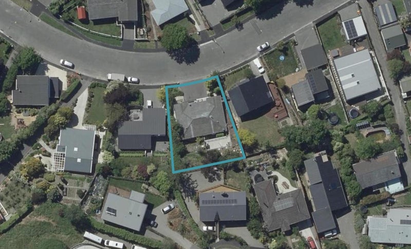 2/9 Gunns Crescent, Cashmere, Christchurch - Carousel 1