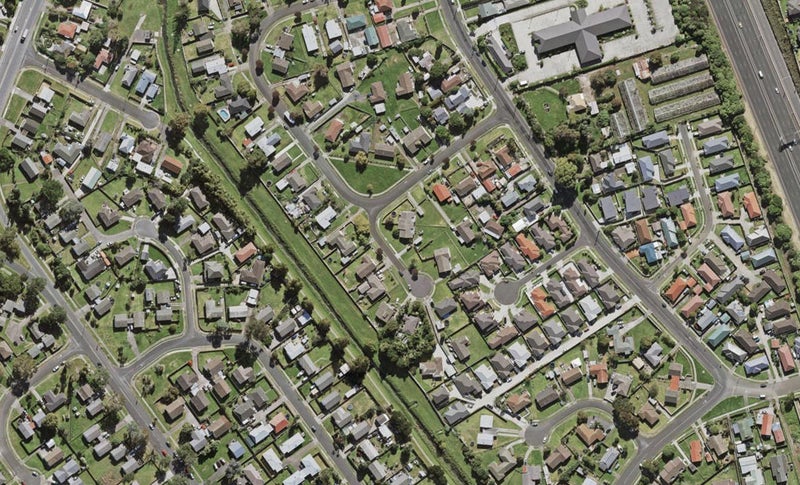 14 Molesworth Place, Māngere, Auckland - Carousel 1