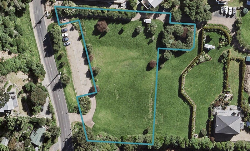 9C Fourth Avenue, Onetangi, Waiheke Island - Carousel 1