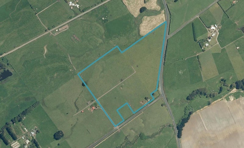 10 McGowan Road, Karioitahi, Waiuku - Carousel 1