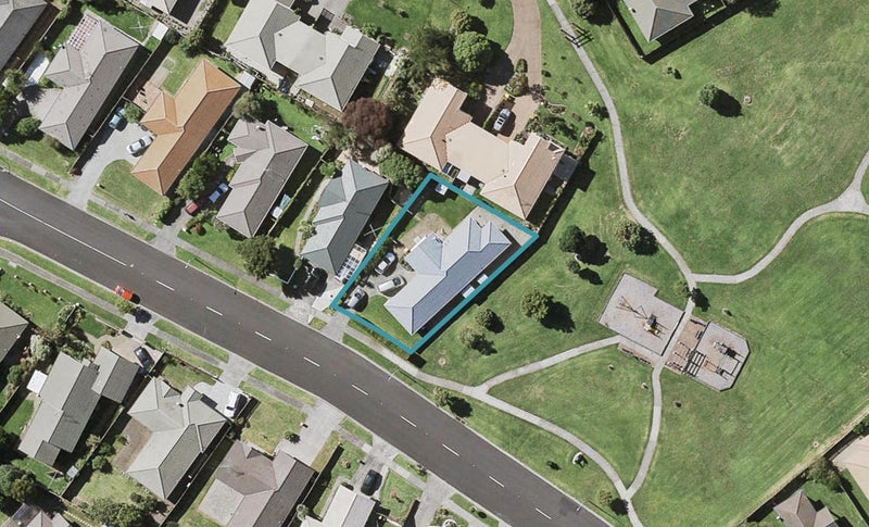 168 Burswood Drive, Burswood, Auckland - Carousel 1