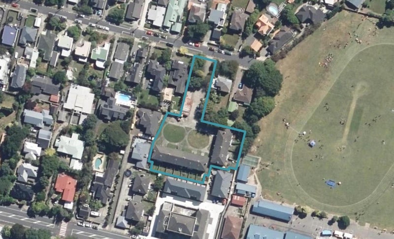 1/26 Marina Grove, Hutt Central, Lower Hutt - Carousel 1