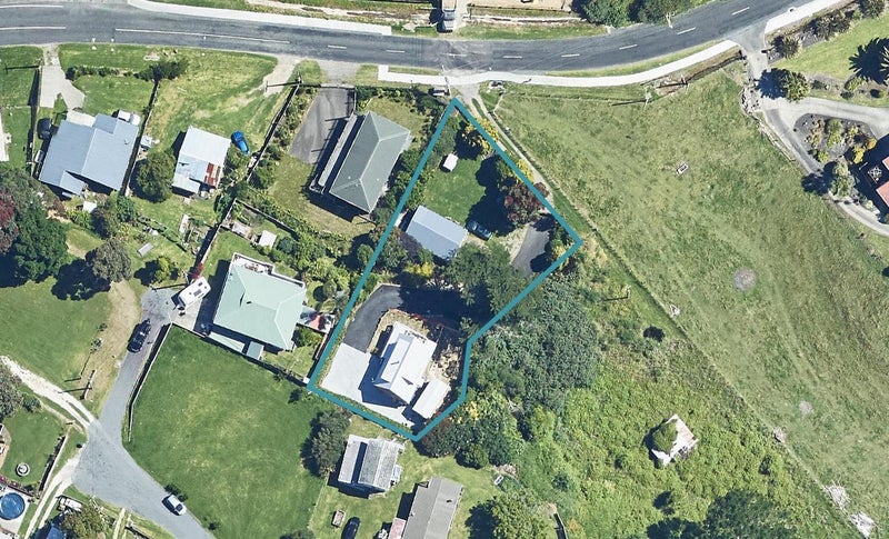 7 Town Point Road, Maketu, Te Puke - Carousel 1
