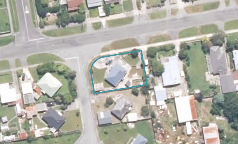 70 Wakefield Street, Westport, Westport - Carousel 1