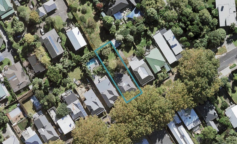 52 Hakanoa Street, Grey Lynn, Auckland - Carousel 1