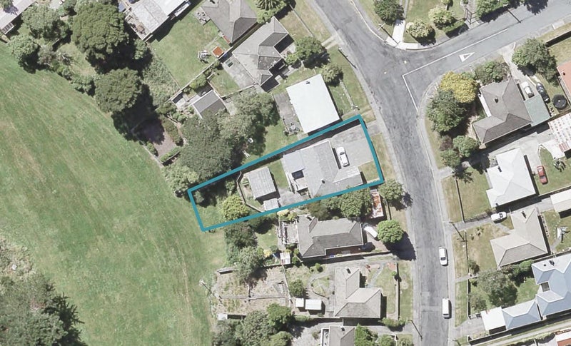 82 Wood Street, Wainuiomata, Lower Hutt - Carousel 1