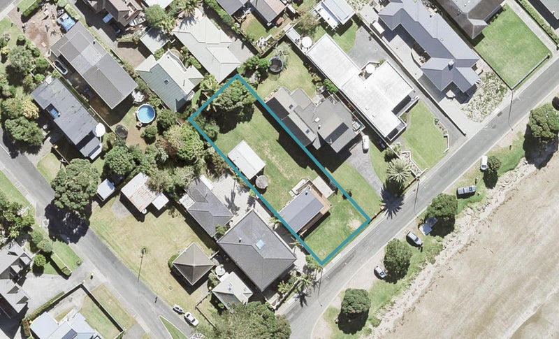 35 Arkles Strand, Arkles Bay, Whangaparāoa - Carousel 1