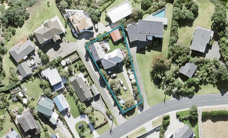 1460 Whangaparaoa Road, Army Bay, Whangaparaoa - Carousel 1