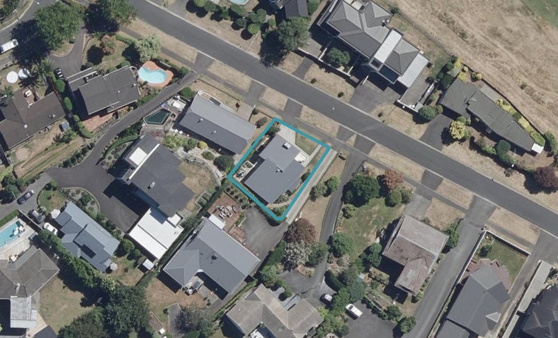 49A St Andrews Terrace, St Andrews, Hamilton - Carousel 1