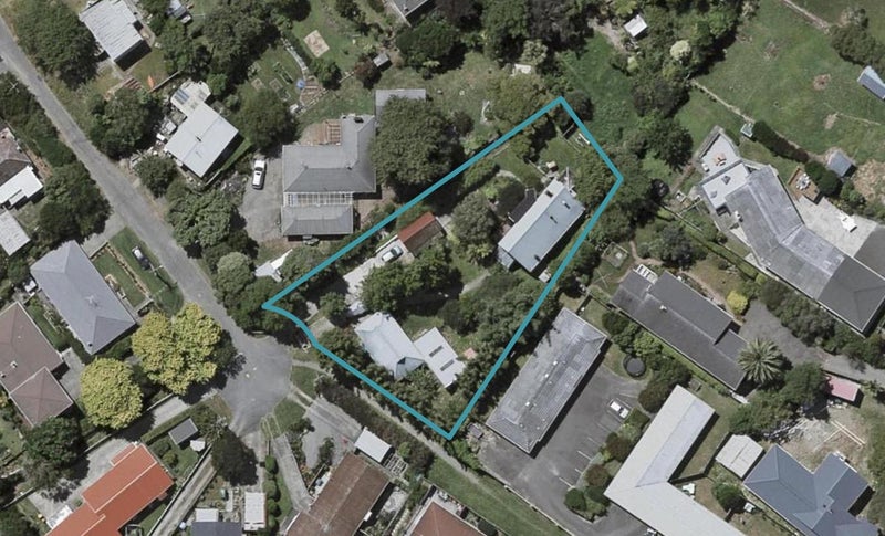 5 Te Uruhi Grove, Paraparaumu - Carousel 1