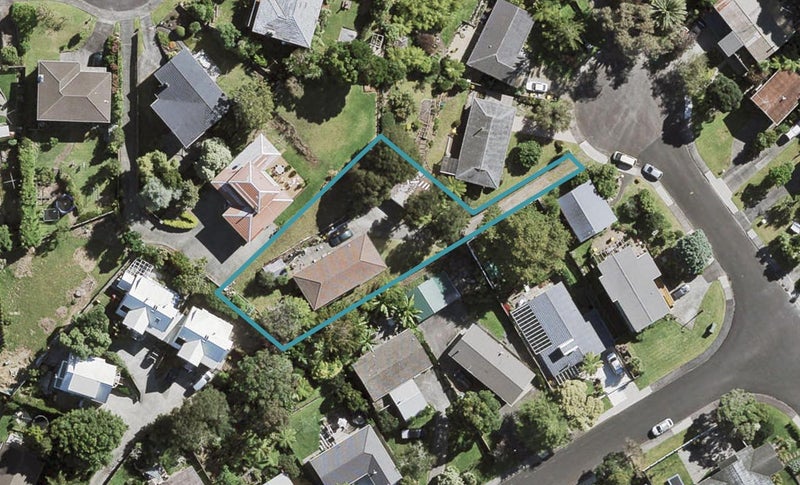 16A Scotstoun Place, Glen Eden, Auckland - Carousel 1