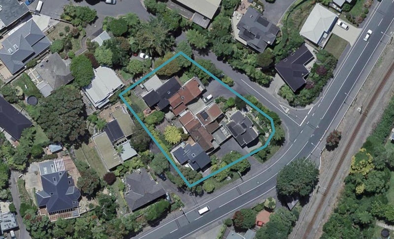 3 Kim Street, Khandallah, Wellington - Carousel 1