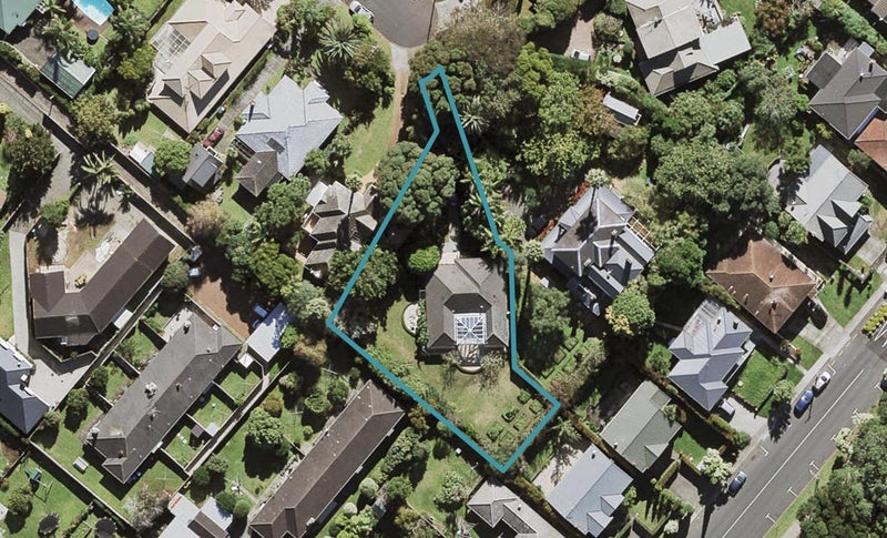 7 Oakfield Avenue, Mount Albert, Auckland - Carousel 1