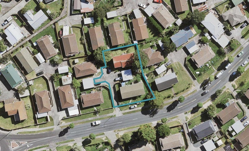 2/80 Luanda Drive, Ranui, Auckland - Carousel 1