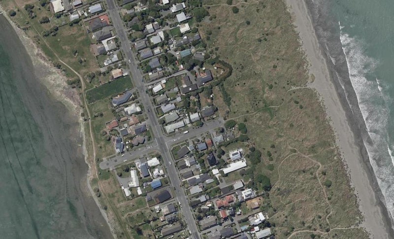 11 Penguin Street, Southshore, Christchurch - Carousel 1