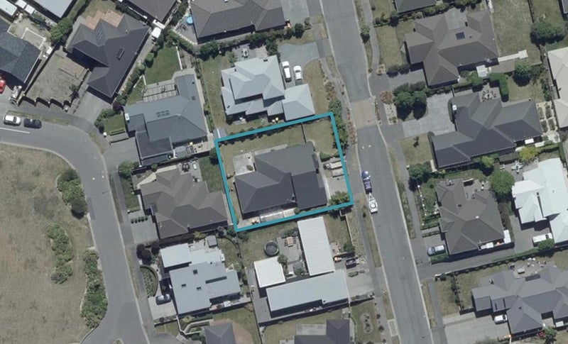 21 Foresters Crescent, Parklands, Christchurch - Carousel 1