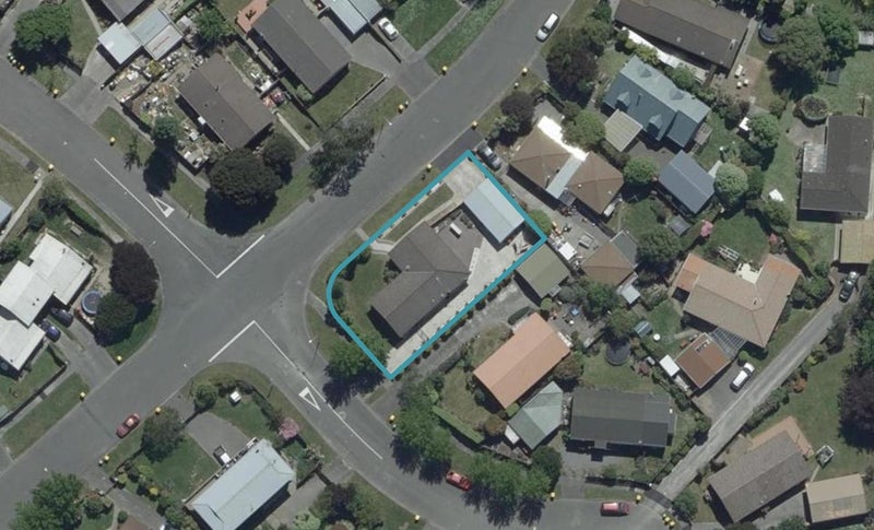 10 Jenkins Avenue, Redwood, Christchurch - Carousel 1