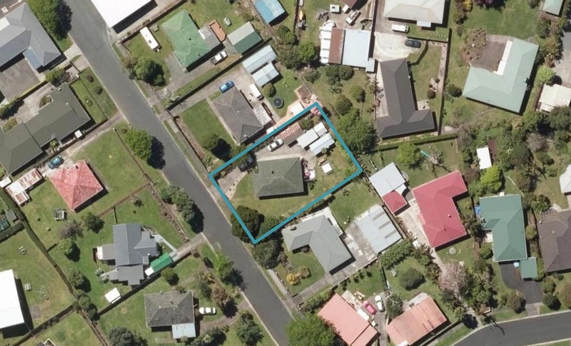 15 Tui Crescent, Maunu, Whangarei - Carousel 1
