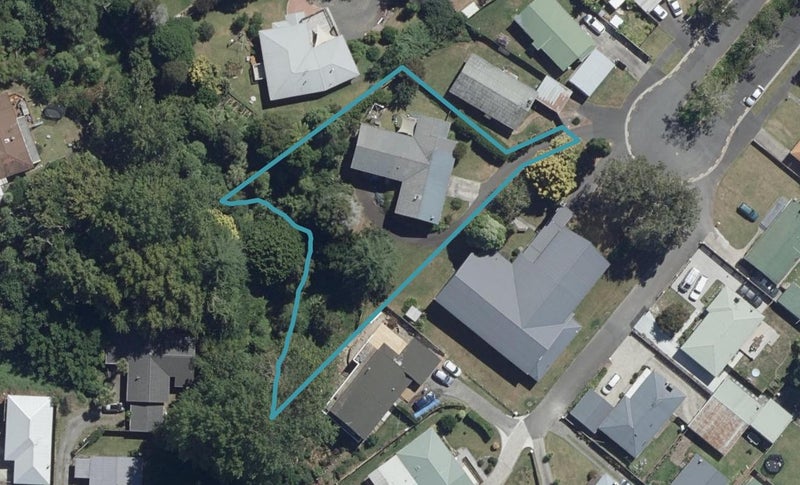 6 St Lukes Place, Bader, Hamilton - Carousel 1