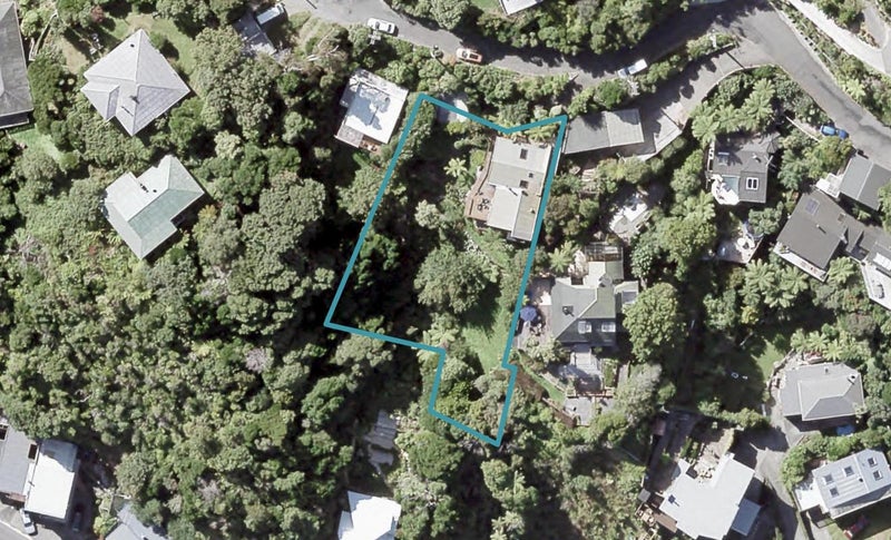 31 Ferry Road, Days Bay, Lower Hutt - Carousel 1