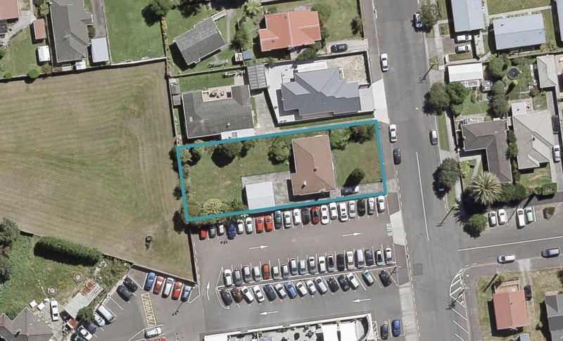 21 Logan Street, Ebdentown, Upper Hutt - Carousel 1