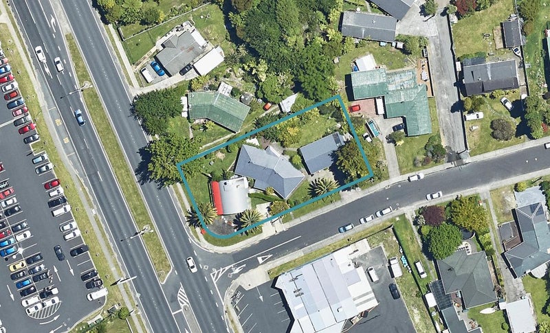 2 Amokura Street, Fairy Springs, Rotorua - Carousel 1