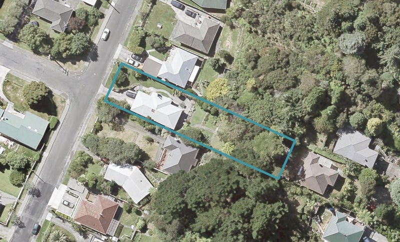 11 Holland Street, Wainuiomata, Lower Hutt - Carousel 1
