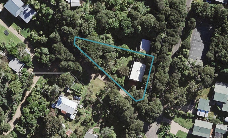 2 Wairua Road, Omiha, Waiheke Island - Carousel 1