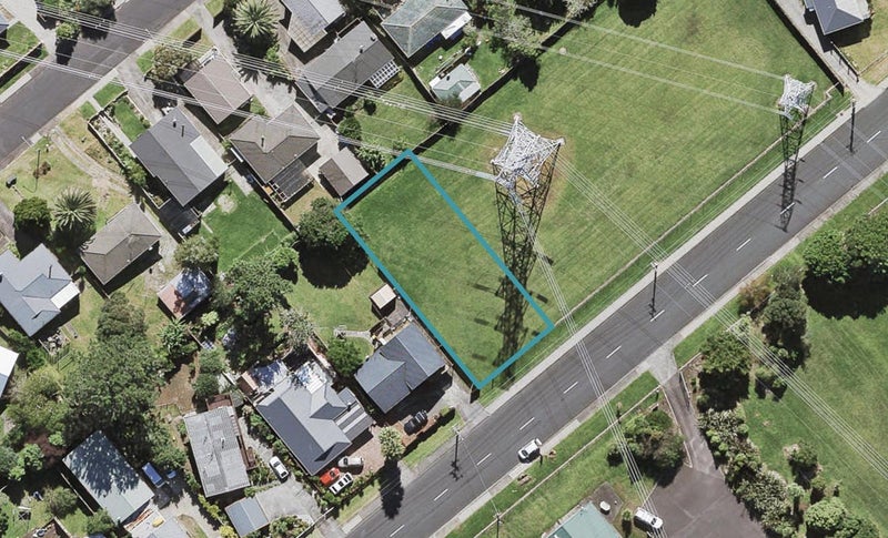 49 LINCOLN PARK AVE, Massey, Auckland - Carousel 1