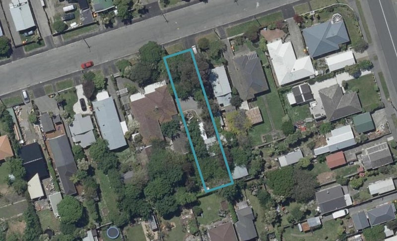 15 Falcon Street, New Brighton, Christchurch - Carousel 1