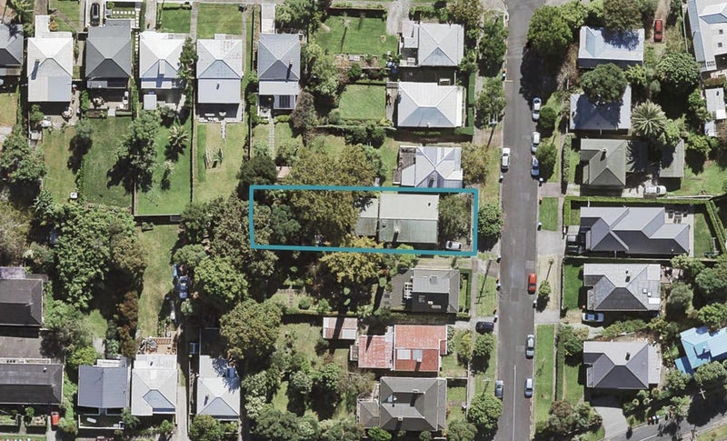 36 Kingsland Avenue, Kingsland, Auckland - Carousel 1