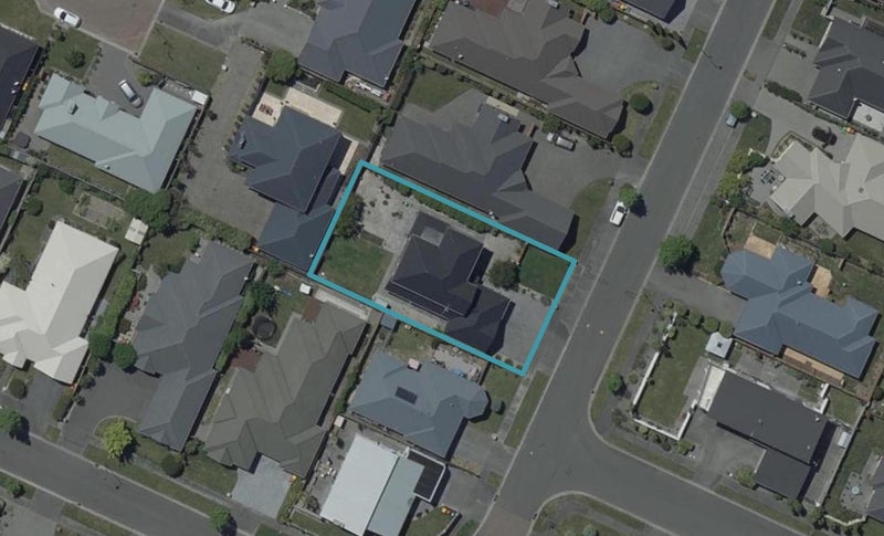 12 Eaglesome Avenue, Aidanfield, Christchurch - Carousel 1
