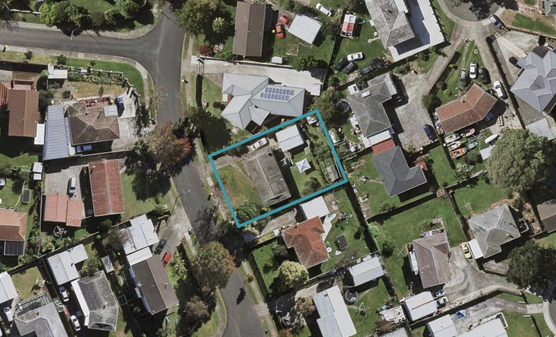 59 Sikkim Crescent, Clover Park, Auckland - Carousel 1