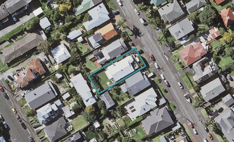 7 Duders Avenue, Devonport, Auckland - Carousel 1