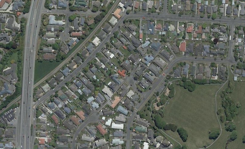 11 Goodall Place, Redwood, Christchurch - Carousel 1