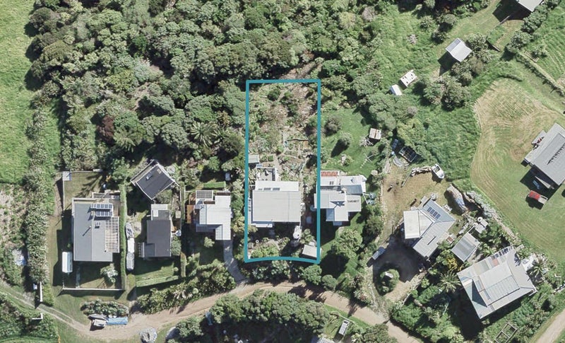8 Askew Avenue, Rakino Island, Auckland - Carousel 1