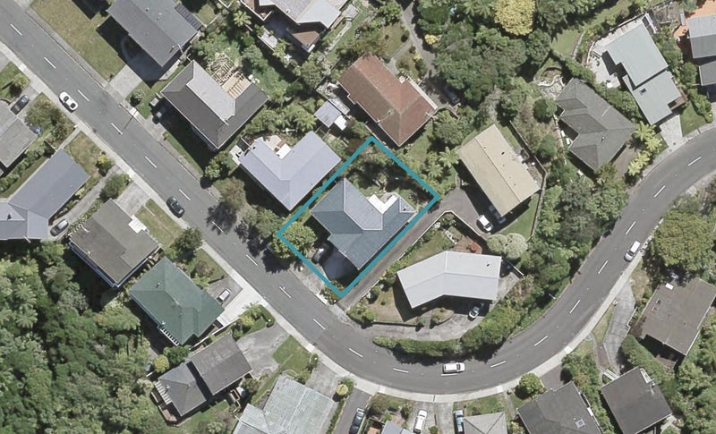 84 Tirohanga Road, Tirohanga, Lower Hutt - Carousel 1