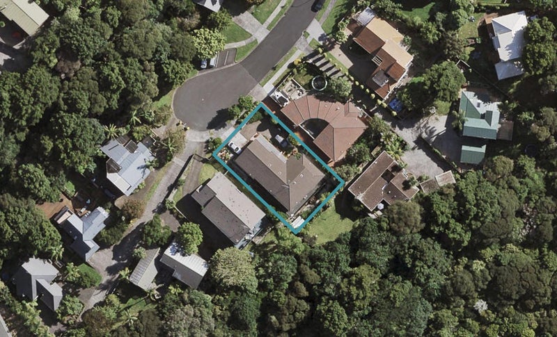 16 Corokia Place, Totara Heights, Auckland - Carousel 1