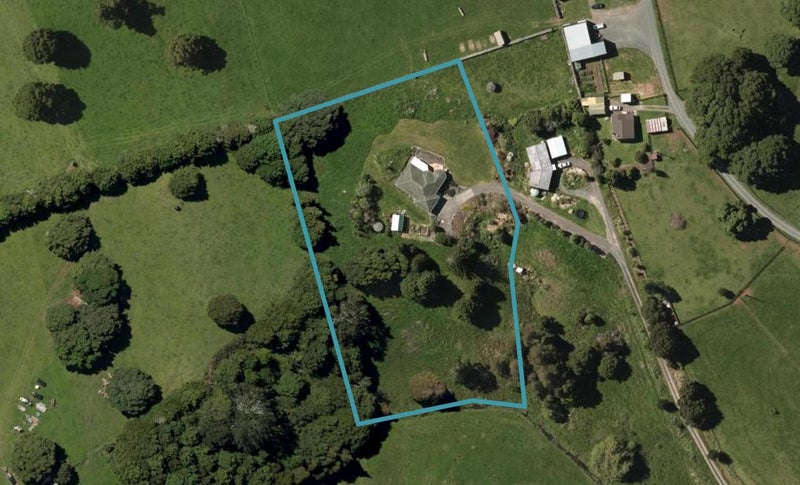 139 Ngunguru Road, Whangarei - Carousel 1