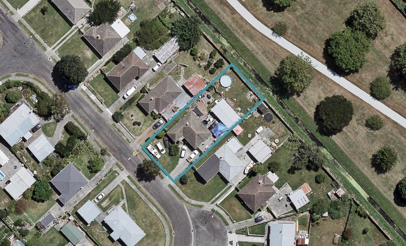 32 Fleming Crescent, Maraenui, Napier - Carousel 1