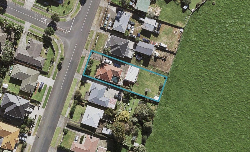 52 Pukaki Road, Mangere, Auckland - Carousel 1