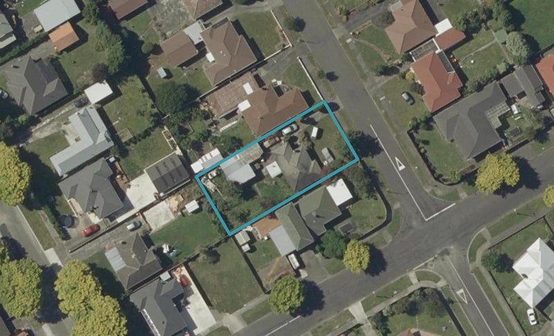 22 Gloucester Street, Takaro, Palmerston North - Carousel 1