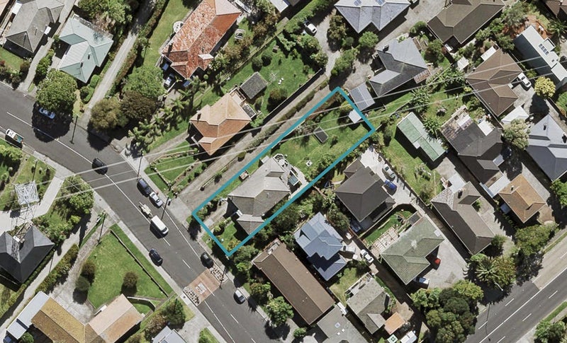 1 Olsen Avenue, Hillsborough, Auckland - Carousel 1