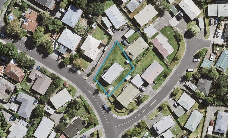 8 Riserra Drive, Ranui, Auckland - Carousel 1