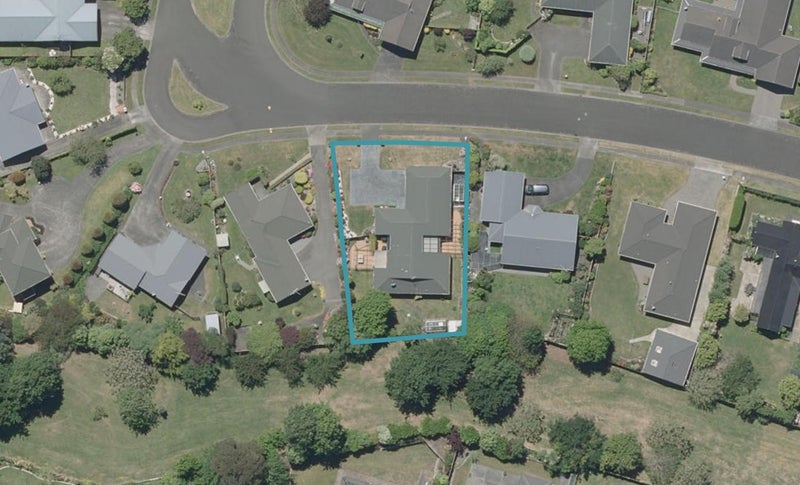 11 Holdsworth Drive, Otamatea, Whanganui - Carousel 1