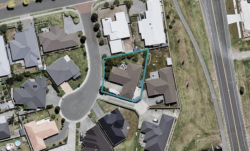 3 Cape Place, Poraiti, Napier - Carousel 1