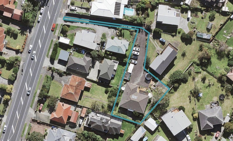 191A Te Atatu Road, Te Atatu South, Auckland - Carousel 1