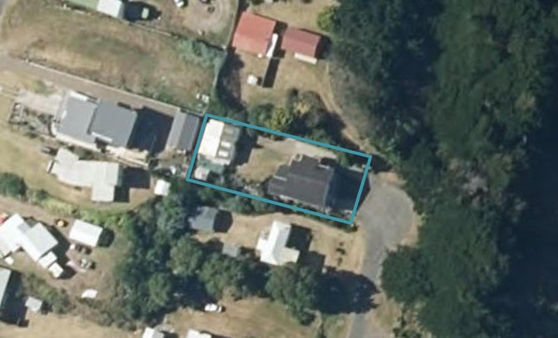 18 Dustin Street, Foxton Beach, Foxton - Carousel 1