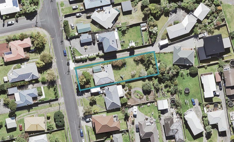 17 Gilliam Street, New Lynn, Auckland - Carousel 1